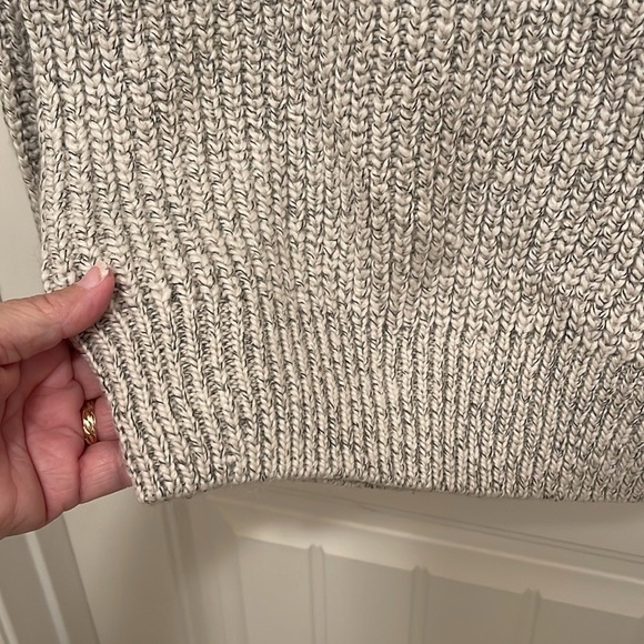 Super dry JPN wool blend women’s sz S heavy cable knit gray heather sweater - Picture 12 of 17